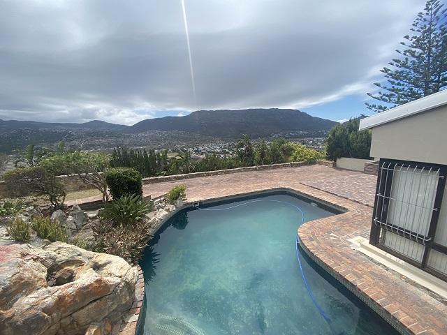 To Let 3 Bedroom Property for Rent in Fish Hoek Western Cape